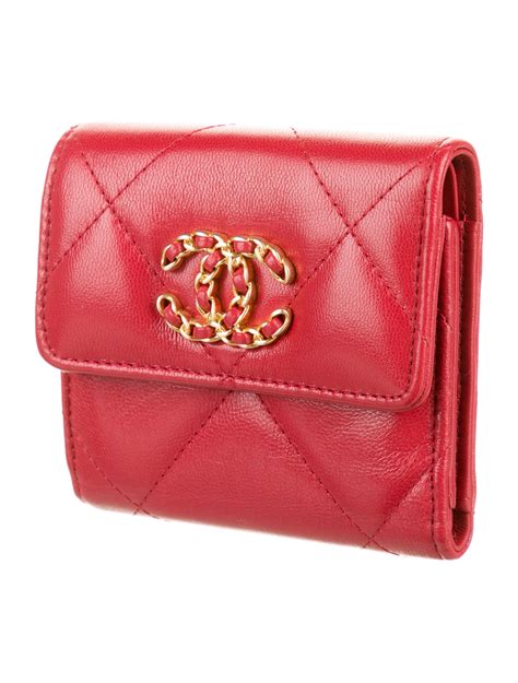 chanel classic compact wallet|chanel 19 small flap wallet.